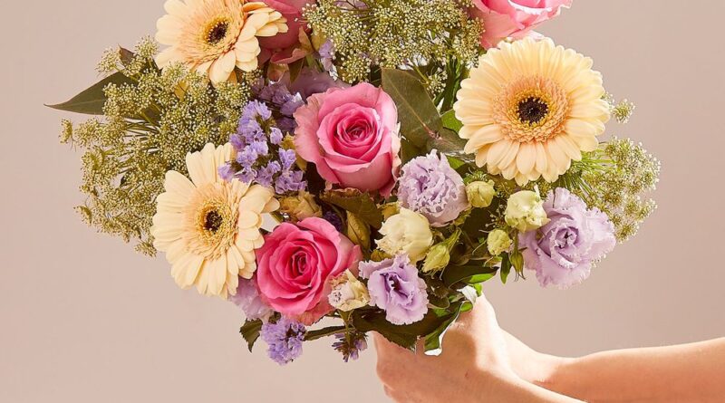 Healing Powers of Flowers to Make Your Mother Smile