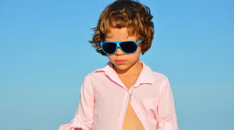 should infants wear sunglasses