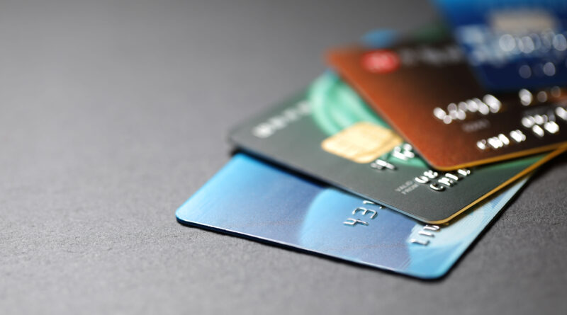 Free Credit Card Benefits and Risks: What You Need to Know